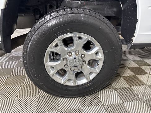 Used 2024 RAM 2500 Laramie image 28