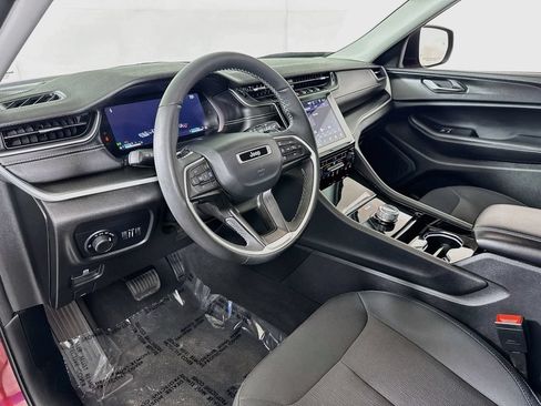 Used 2023 Jeep Grand Cherokee L Laredo w/ Luxury Tech Group I AWD/4WD image 9