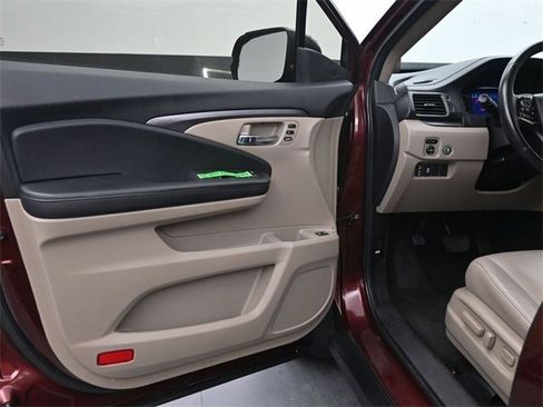 Certified 2022 Honda Pilot Special Edition image 16