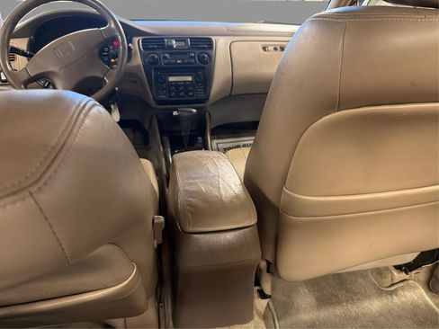 Used 1998 Honda Accord EX image 21