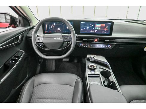 Certified 2025 Kia EV6 Light w/ Light LR Technology Package AWD/4WD image 16