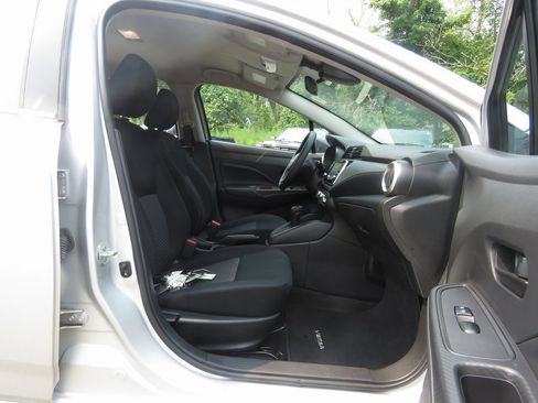 Used 2023 Nissan Versa S w/ S Plus Package image 14