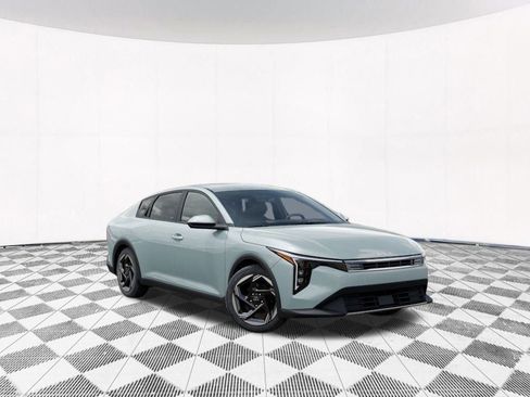 New 2025 Kia K4 EX image 12