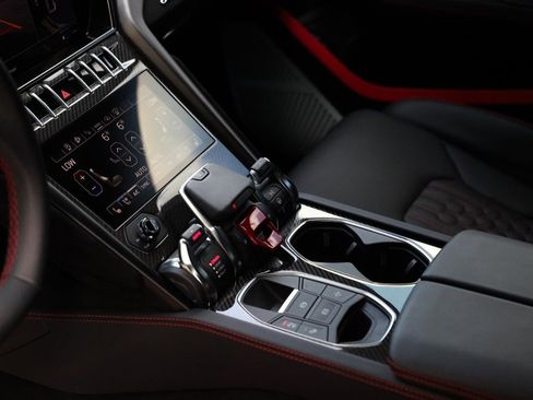 Used 2024 Lamborghini Urus Performante image 21