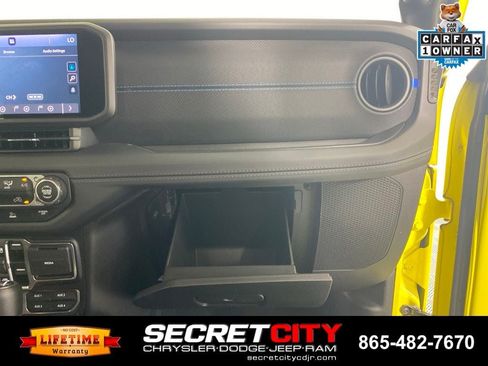 Used 2024 Jeep Wrangler Unlimited Rubicon 4xe AWD/4WD image 30