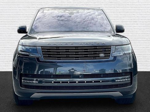 Used 2023 Land Rover Range Rover SE AWD/4WD image 2