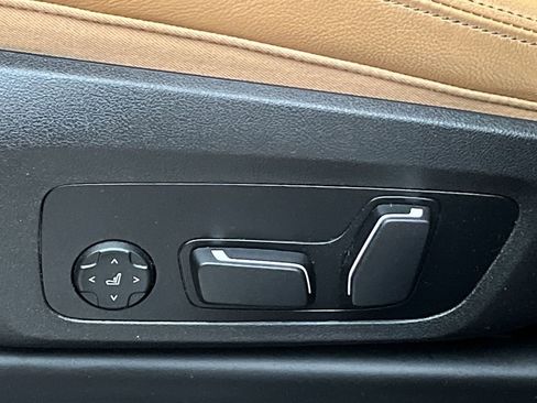 Certified 2024 BMW X4 M40i w/ Premium Package image 12