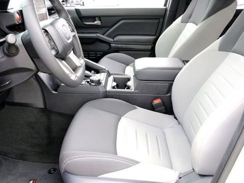 Used 2024 Toyota Tacoma TRD Off-Road w/ TRD Off Road Upgrade Package image 10