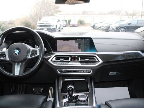 Used 2022 BMW X5 M50i AWD/4WD image 16
