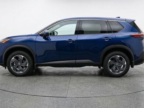 Used 2025 Nissan Rogue SV image 5