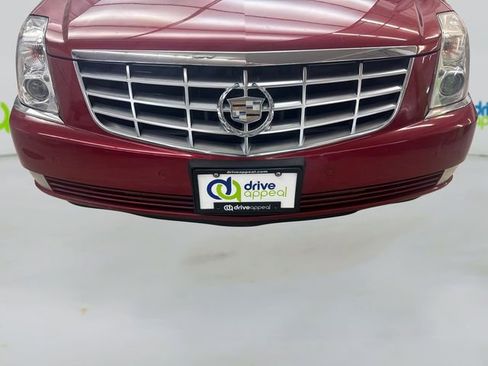 Used 2009 Cadillac DTS Base w/ Trunk Convenience Package image 14