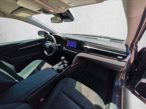Used 2025 Toyota Camry LE FWD image 19