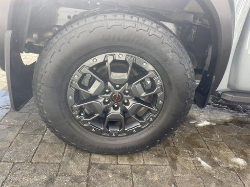 Used 2023 Nissan Frontier PRO-4X w/ Pro-4X Premium Package image 38