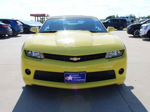 Used 2015 Chevrolet Camaro LT RWD image 2