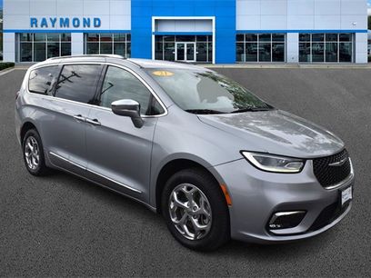 Used 2021 Chrysler Pacifica Limited