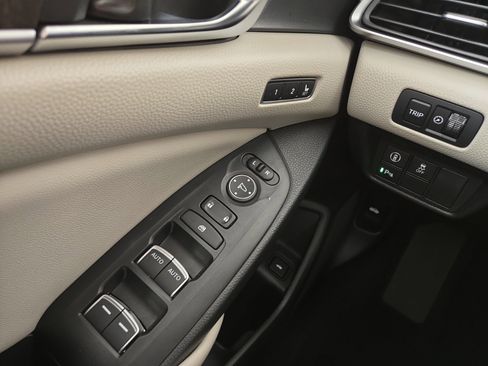 Used 2022 Honda Accord EX-L image 29