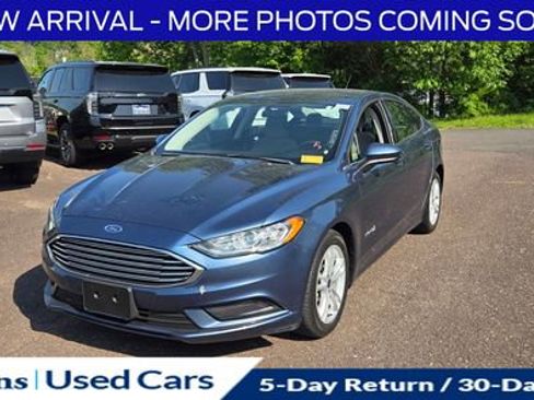 Used 2018 Ford Fusion S FWD image 3