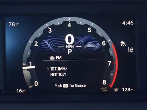 Used 2025 Toyota Tacoma SR5 AWD/4WD image 4