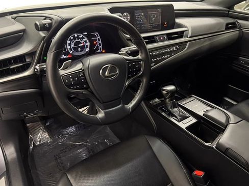 Used 2019 Lexus ES 350 w/ Accessory Package 2 FWD image 16