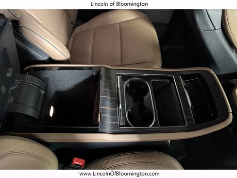 Used 2025 Lincoln Navigator Black Label AWD/4WD image 18