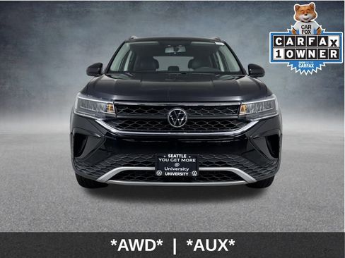 Used 2022 Volkswagen Taos SE image 2