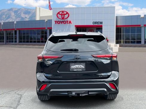 Used 2026 Toyota Highlander XLE image 5