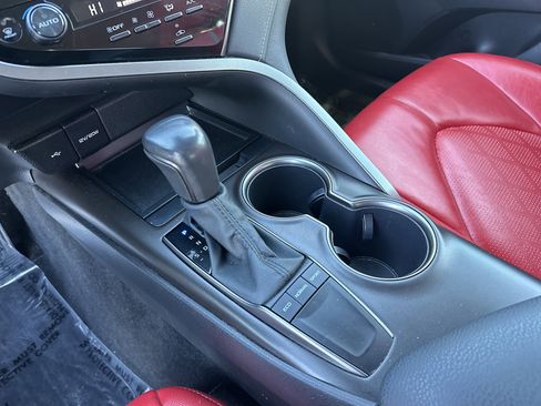 Certified 2022 Toyota Camry SE image 26