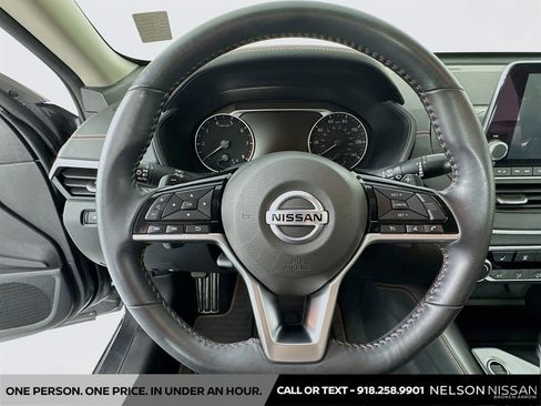 Certified 2020 Nissan Altima 2.5 SR w/ Premium Package FWD image 11