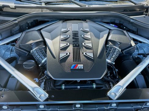 New 2026 BMW X5 M60i w/ Executive Package image 25
