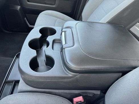 Used 2022 RAM 1500 Classic SLT RWD image 54