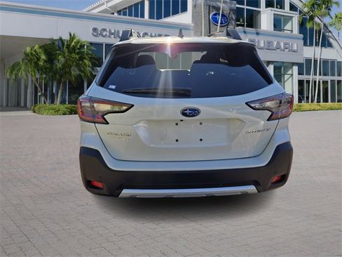 Used 2023 Subaru Outback Limited image 6