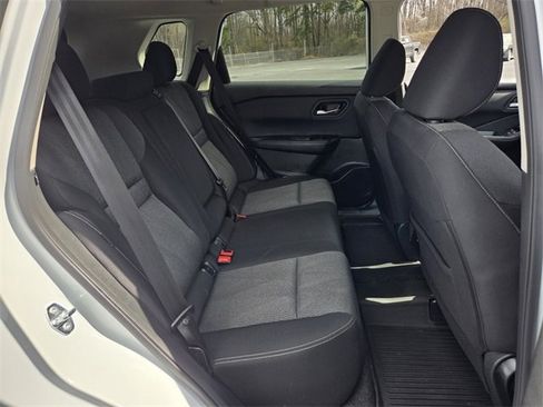 Certified 2025 Nissan Rogue SV image 11