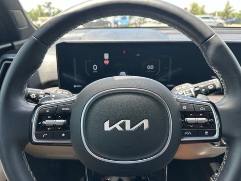 Certified 2025 Kia Sorento SX Prestige AWD/4WD image 21