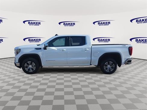 New 2026 GMC Sierra 1500 SLE image 8