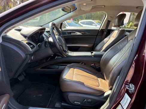 Used 2013 Lincoln MKZ Sedan 4D image 9