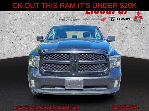 Used 2018 RAM 1500 Express w/ Black Ram 1500 Express Group AWD/4WD image 2