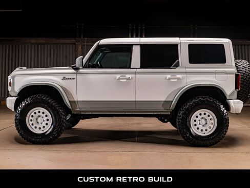 Used 2023 Ford Bronco Heritage Edition AWD/4WD image 6