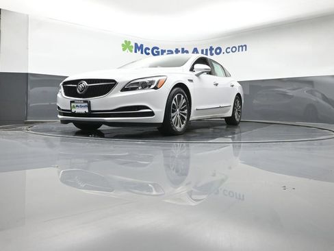 Used 2018 Buick LaCrosse Essence image 6