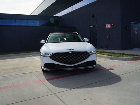 New 2025 Genesis G90 3.5T image 2