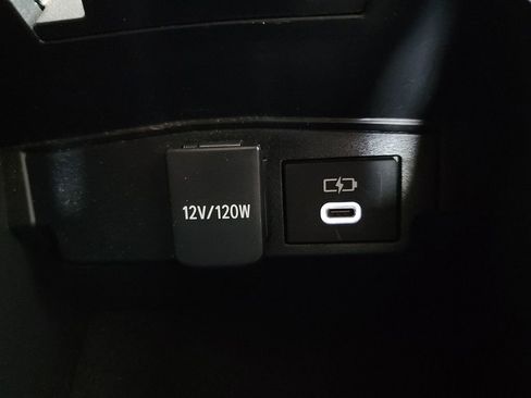 Used 2025 Toyota Corolla LE FWD image 34