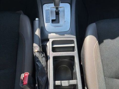 Used 2016 Subaru Crosstrek 2.0i Premium AWD/4WD image 11