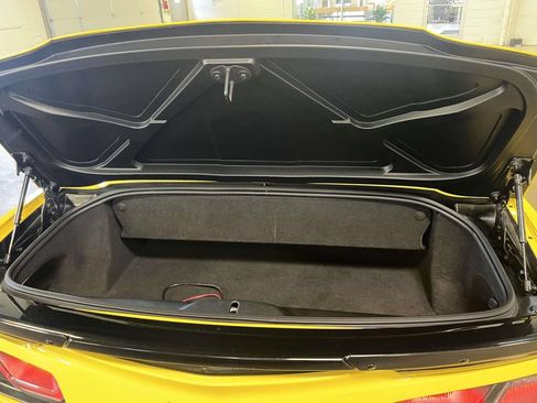 Used 2017 Chevrolet Corvette Z06 RWD image 11