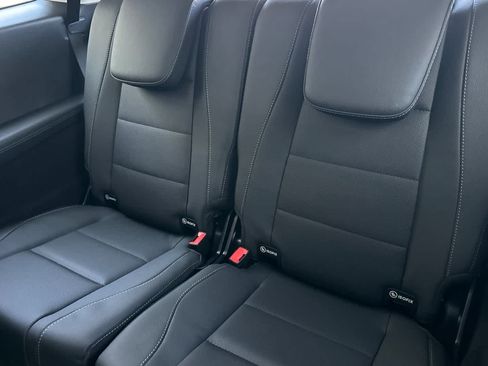 New 2026 Mercedes-Benz GLS 450 4MATIC image 14
