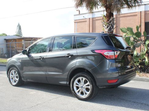 Used 2018 Ford Escape S image 3
