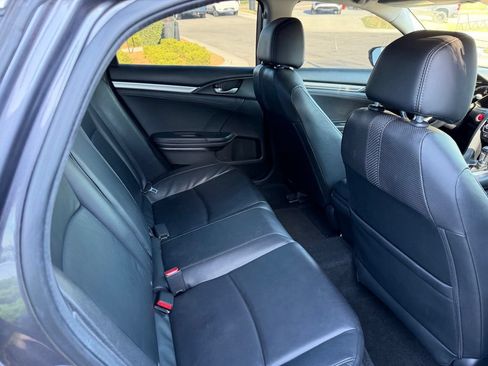 Used 2019 Honda Civic EX-L image 9