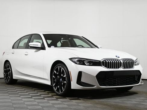 New 2026 BMW 330i xDrive Sedan w/ M Sport Package image 9
