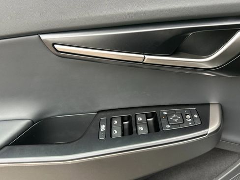 New 2025 Kia EV6 Light w/ Light LR Technology Package image 11