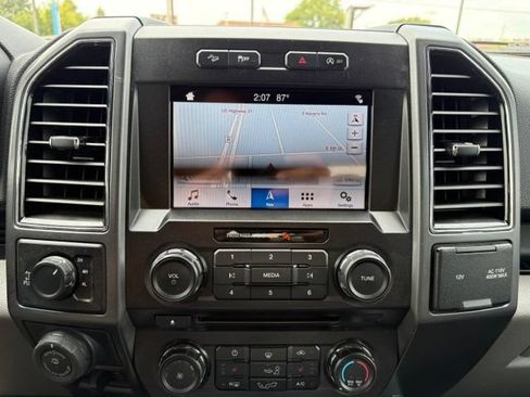 Used 2018 Ford F150 XLT w/ Equipment Group 302A Luxury AWD/4WD image 26