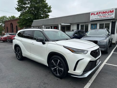 Used 2021 Toyota Highlander XSE AWD/4WD image 1