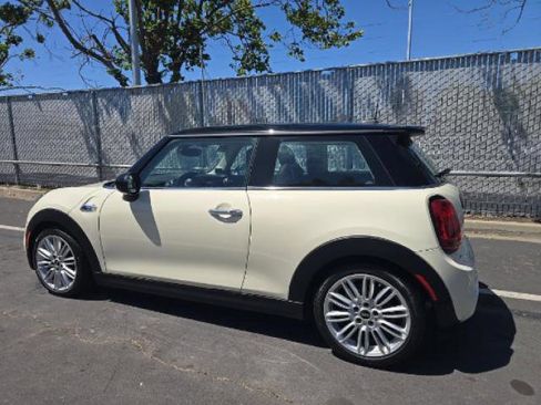 Used 2019 MINI Cooper S w/ Premium Package FWD image 4